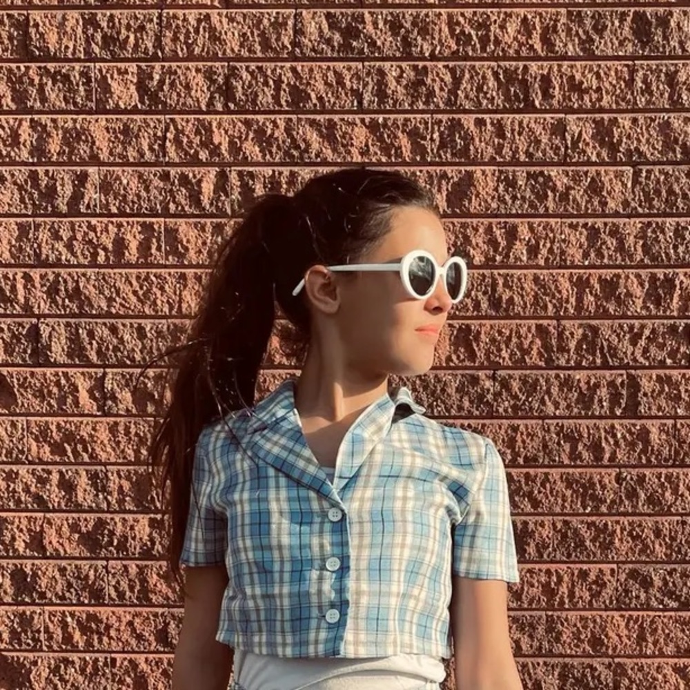 Cropped plaid blue white short sleeve jacket with lapel collar and buttons